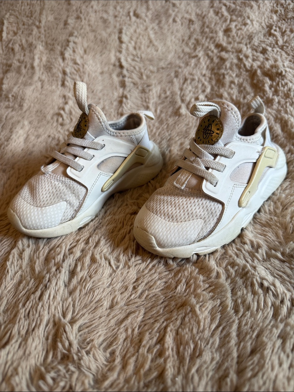RARE Nike Huarache Run Ultra toddler sneakers 9c white/cream/gold